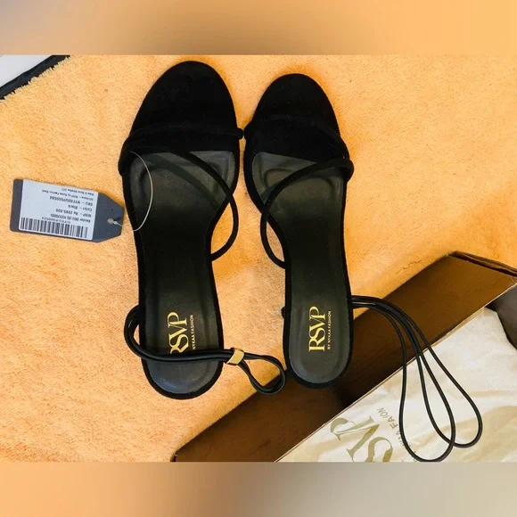 RSVP by Nykaa Fashion
Black Make A Move Stilettos - Picture 6 of 10